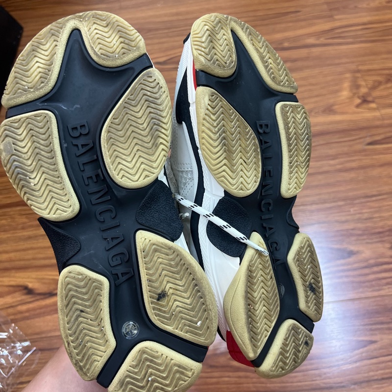 巴黎世家 triple s 老爹鞋 37碼 附件：無-10