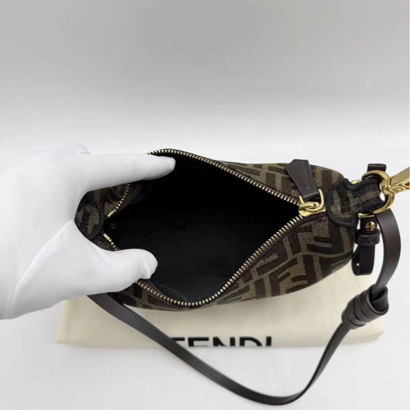 Fendi 彎月包 碗豆包 graphy 小號#老花-4