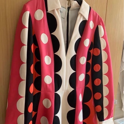 Valentino外套40碼