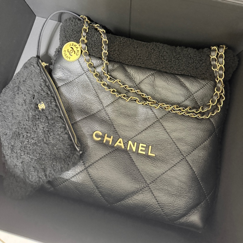 未使用✨香奈兒超稀有的黑色泰迪熊22包 最棒的小號尺寸 羔羊毛拼牛皮-2