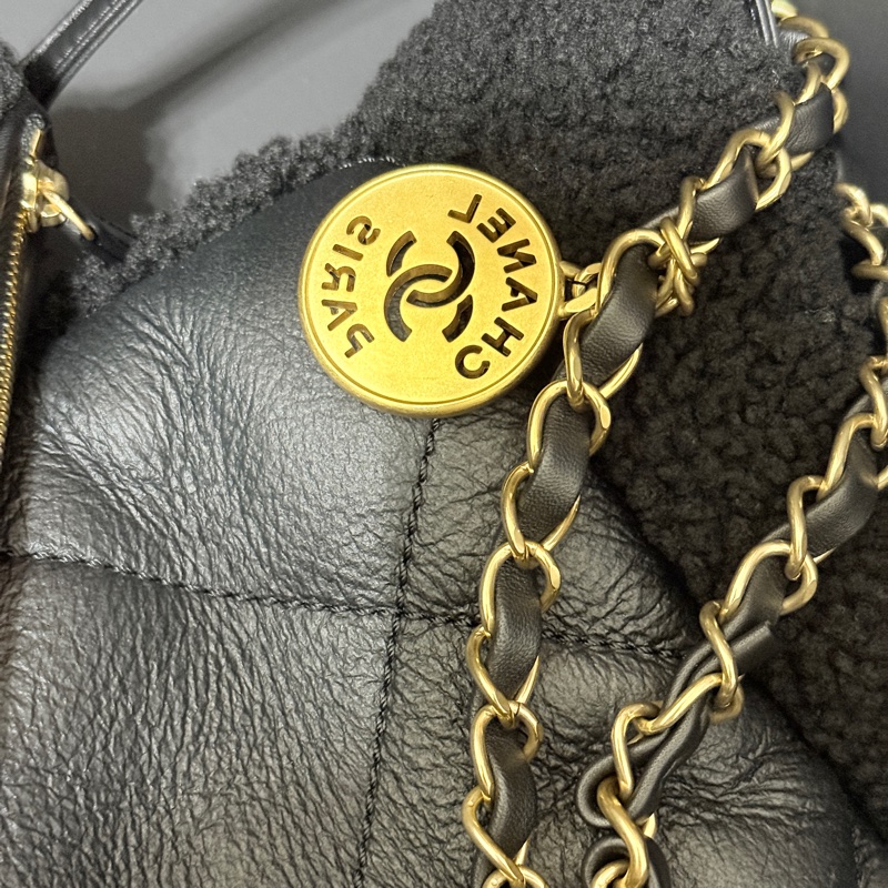 未使用✨香奈兒超稀有的黑色泰迪熊22包 最棒的小號尺寸 羔羊毛拼牛皮-4