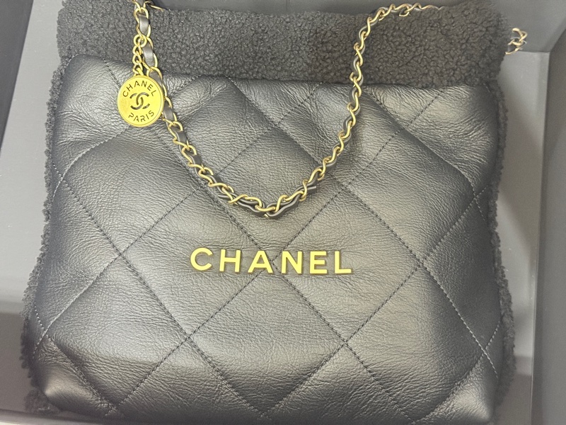 未使用✨香奈兒超稀有的黑色泰迪熊22包 最棒的小號尺寸 羔羊毛拼牛皮-17