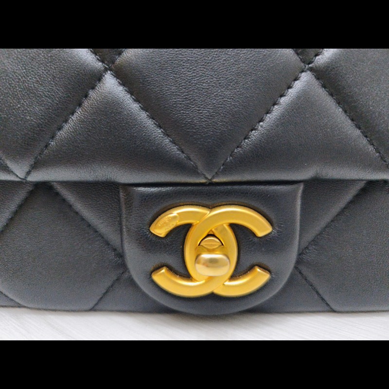 Chanel 24S Flagbag 珍珠方胖子-13