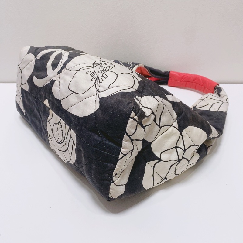 Chanel hobo山茶花嬉皮子母包30*11*40 98新配件塵袋-7