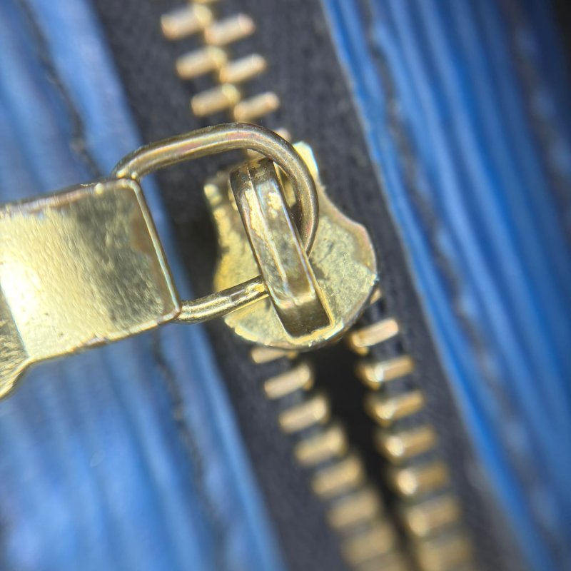 路易威登 拼色水桶包-16