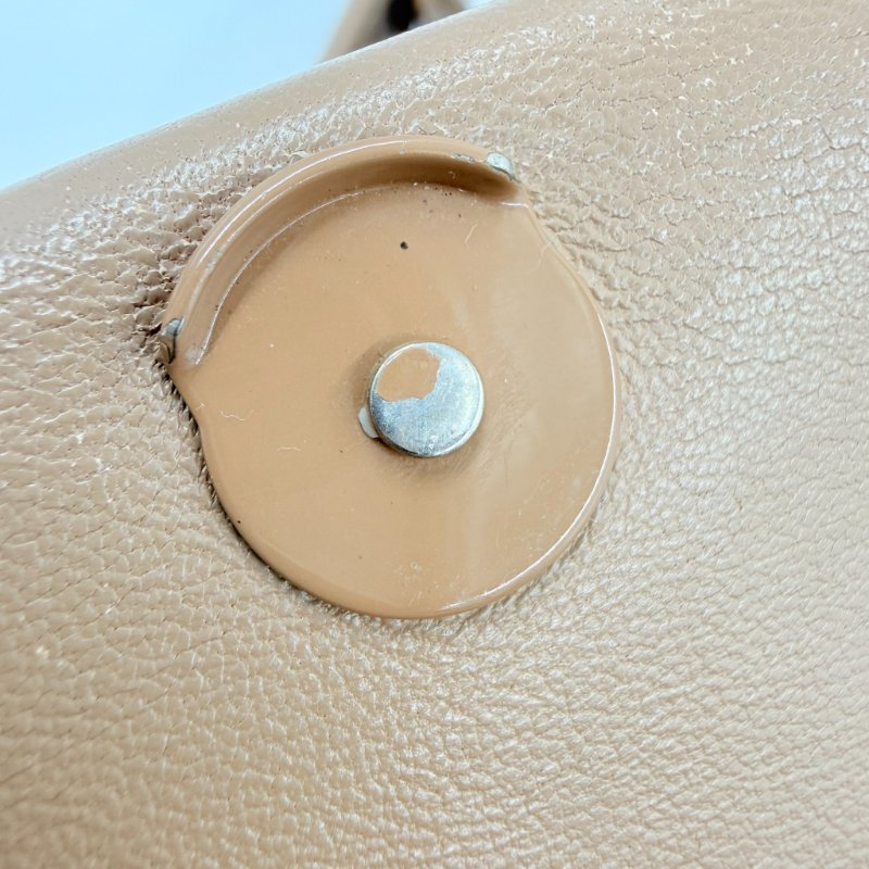 BURBERRY - 裸米棕色羊皮衍縫Lola肩側背包╻小號-28