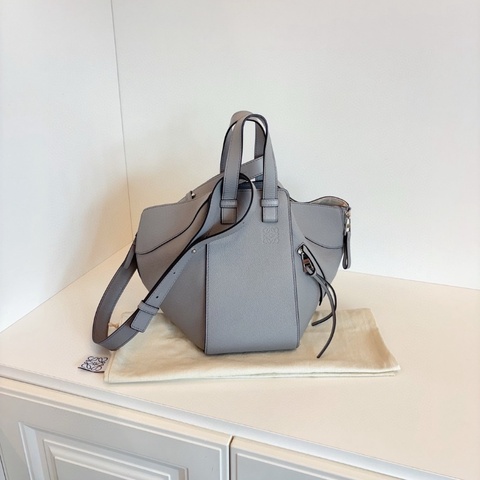 Loewe Hammock吊床包 新色珍珠灰14*24*26  98新配件塵袋
