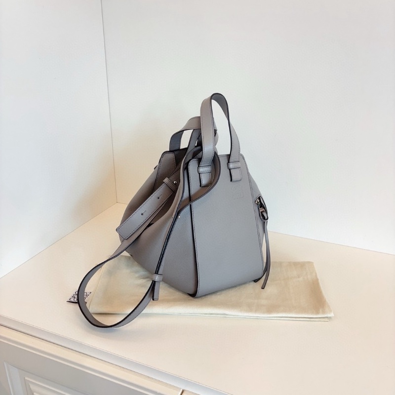 Loewe Hammock吊床包 新色珍珠灰14*24*26 98新配件塵袋-3
