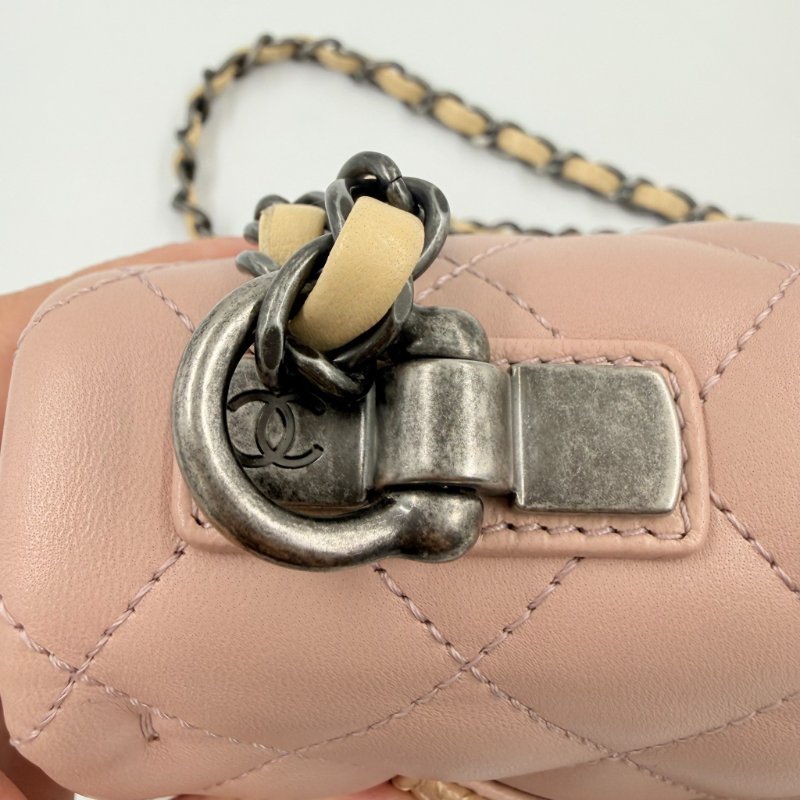 CHANEL - 粉色拼黃色雙拼霧銀釦羊皮菱格CF COCO ╻20cm-18