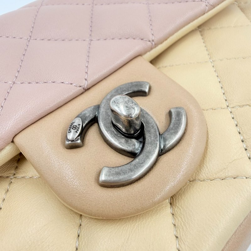 CHANEL - 粉色拼黃色雙拼霧銀釦羊皮菱格CF COCO ╻20cm-22