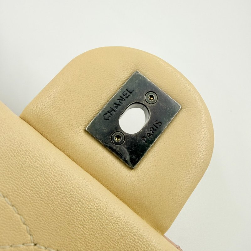 CHANEL - 粉色拼黃色雙拼霧銀釦羊皮菱格CF COCO ╻20cm-24