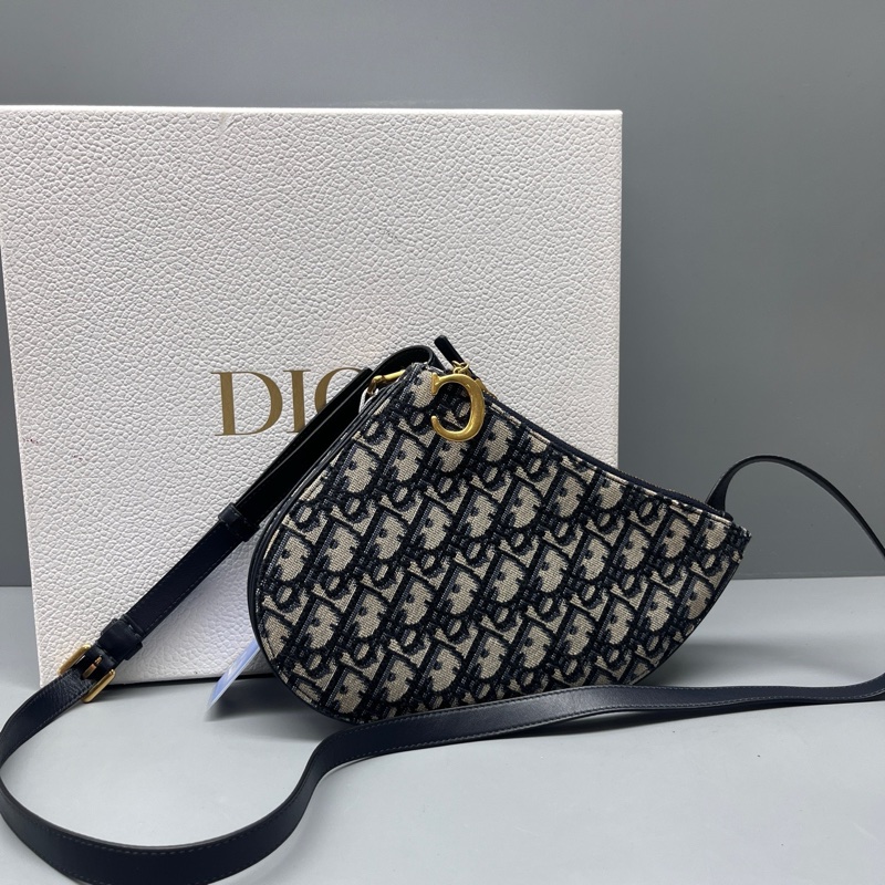 Dior 98新 老花刺繡馬鞍包 尺寸20*17-0