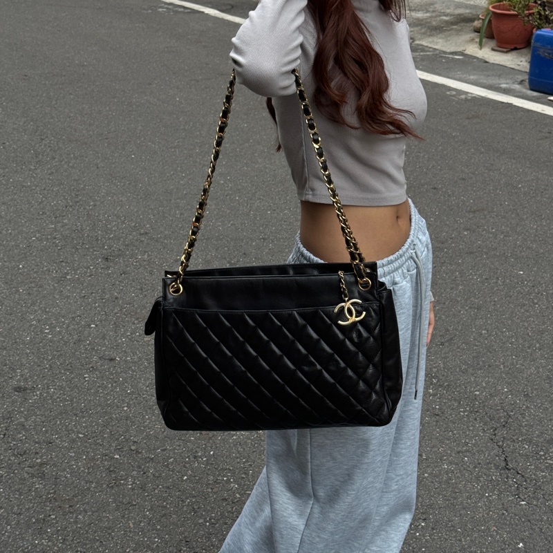 【極新🎁】 Chanel 黑金羊皮 經典托特包 （專櫃23.7萬）-19