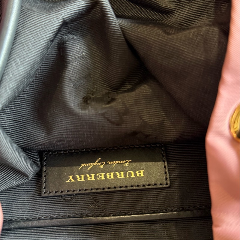 Burberry 沙漠玫瑰粉尼龍後背包 小號-13