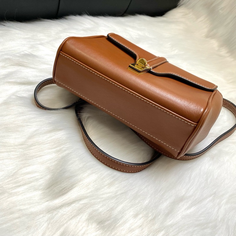 Celine賽琳 Soft16 焦糖色單肩包小號 經典款 無附件-4