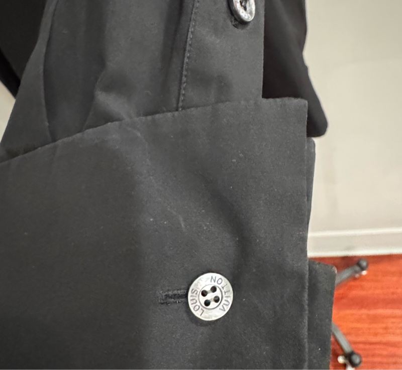 《新歡舊愛》近新LV路易威登黑色造型襯衫F40/M-1