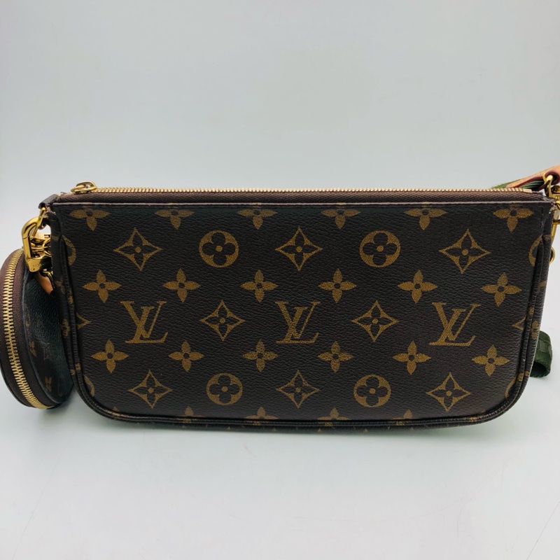 LV 路易威登 五合一 芯片款 M44813 尺寸:24 x 13.5 x 4-1