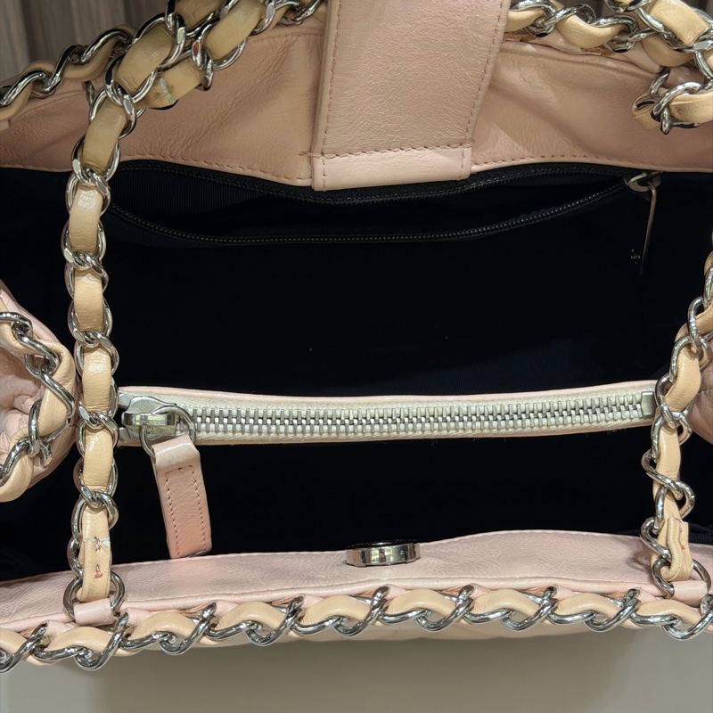 【92新 ✨ 全網最低價!】中古 Chanel香奈兒 櫻花粉色 牛皮托特鏈條包 手提包-17