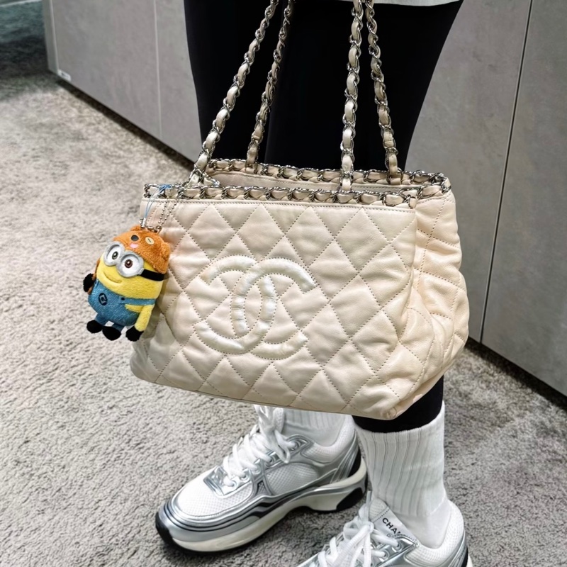 【92新 ✨ 全網最低價!】中古 Chanel香奈兒 櫻花粉色 牛皮托特鏈條包 手提包-1