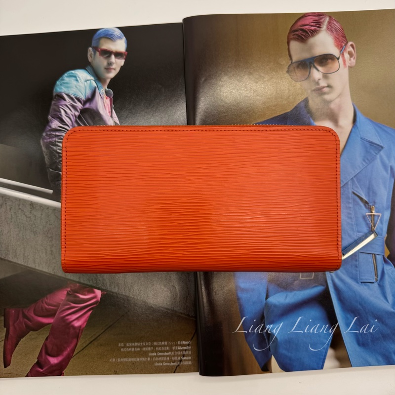 LOUIS VUITTON LV Epi 豔麗橘拉鍊長夾-1