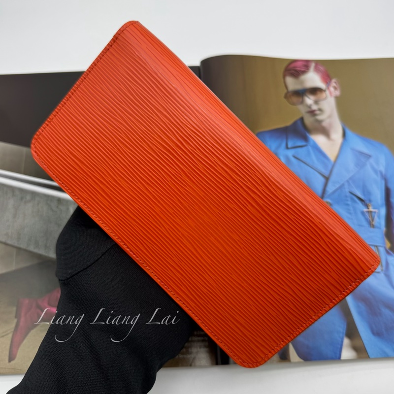 LOUIS VUITTON LV Epi 豔麗橘拉鍊長夾-17