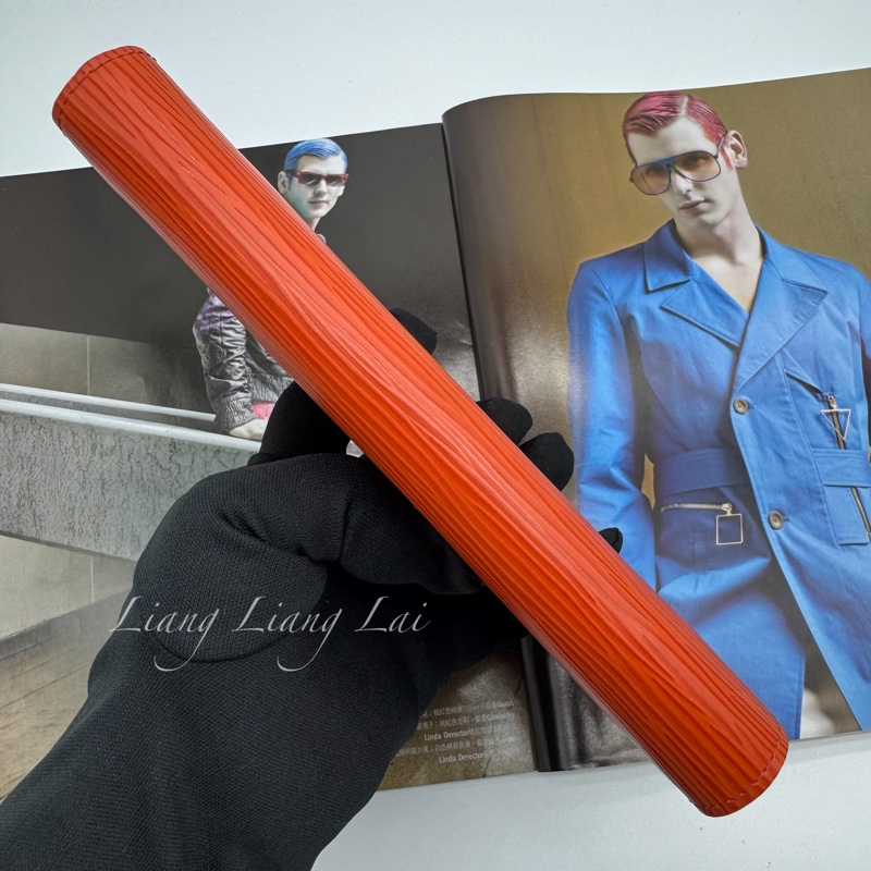 LOUIS VUITTON LV Epi 豔麗橘拉鍊長夾-19