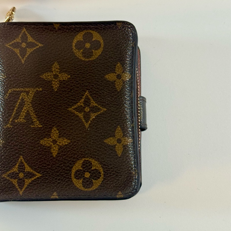 ✔️LV Louis Vuitton 路易威登 Monogram M61667 老花金釦拉鏈短夾-2