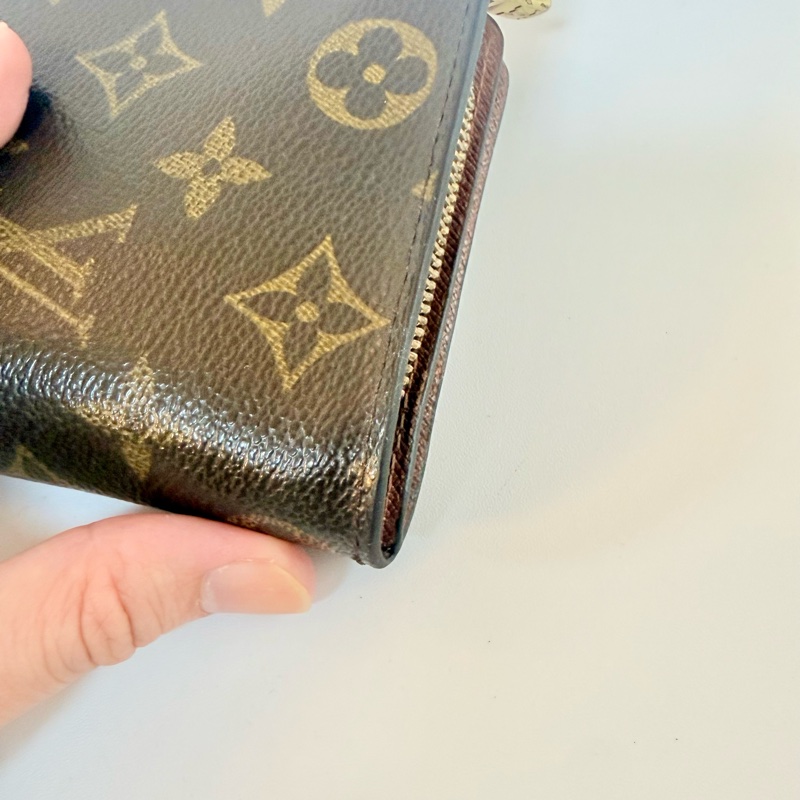 ✔️LV Louis Vuitton 路易威登 Monogram M61667 老花金釦拉鏈短夾-15