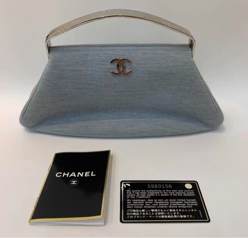 【97新 ✨ 全網最低價!】中古Chanel 香奈兒 晚宴包 箱包 手提包 手提包 藍色 銀柄 (下單前先詢問庫存❗️)-0