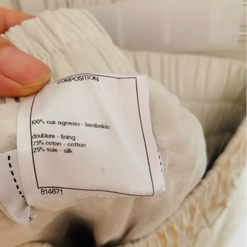 Chanel羊皮短褲34碼-2