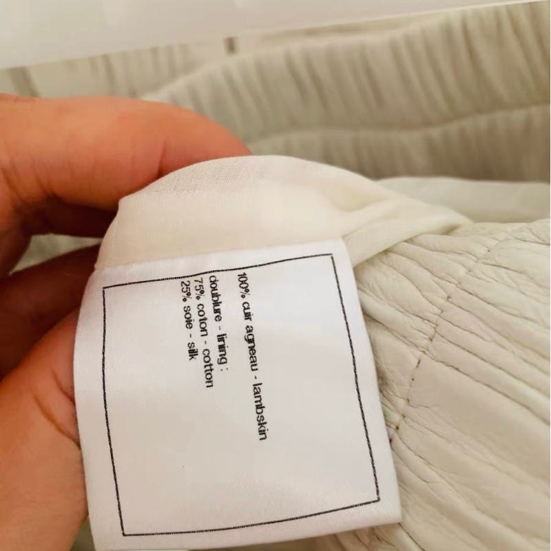 Chanel羊皮短褲34碼-3