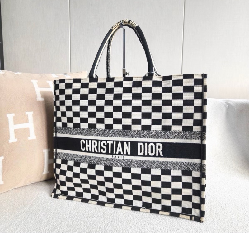 【97新 ✨ 全網最低價！】Dior迪奧 黑白格 棋盤 BookTote大號（下單前先詢問庫存❗️）-3