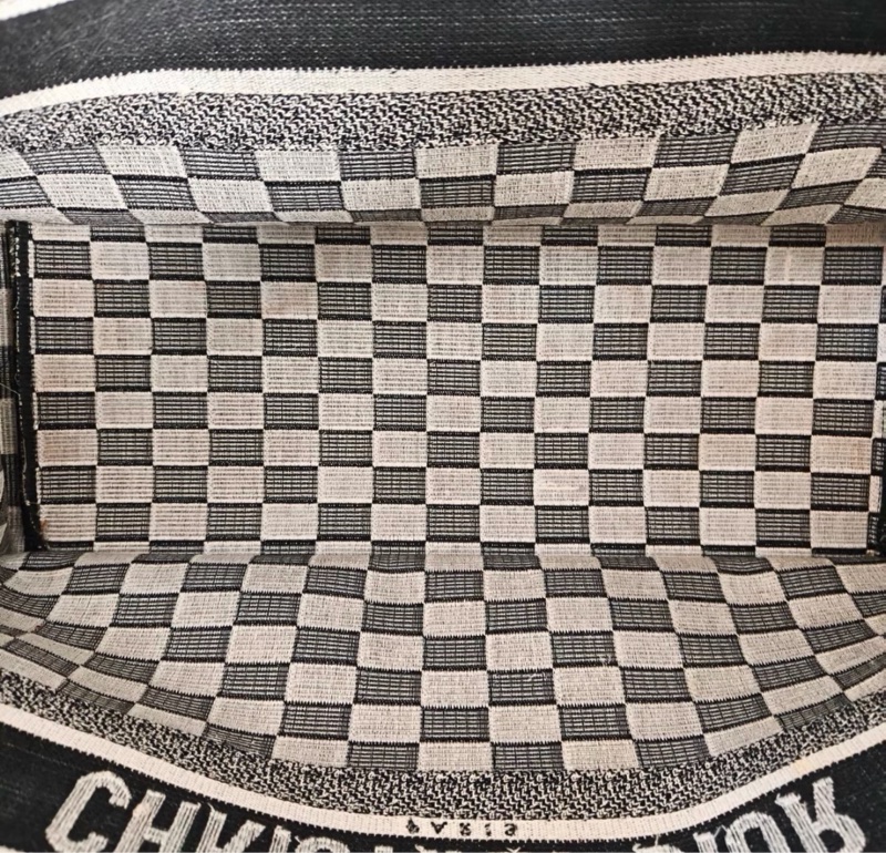 【97新 ✨ 全網最低價！】Dior迪奧 黑白格 棋盤 BookTote大號（下單前先詢問庫存❗️）-7