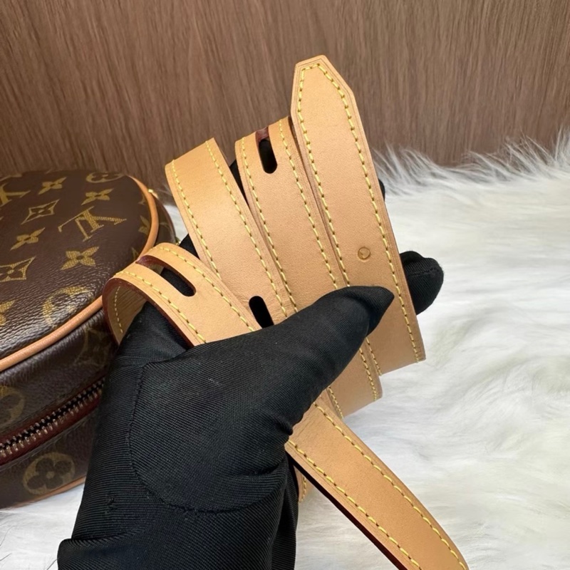 【97新 ✨ 全網最低價！】LV 老花 軟圓餅包 肩帶可調節 多種背法（下單前先詢問庫存❗️）-12