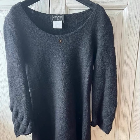 Chanel羊絨衫38碼