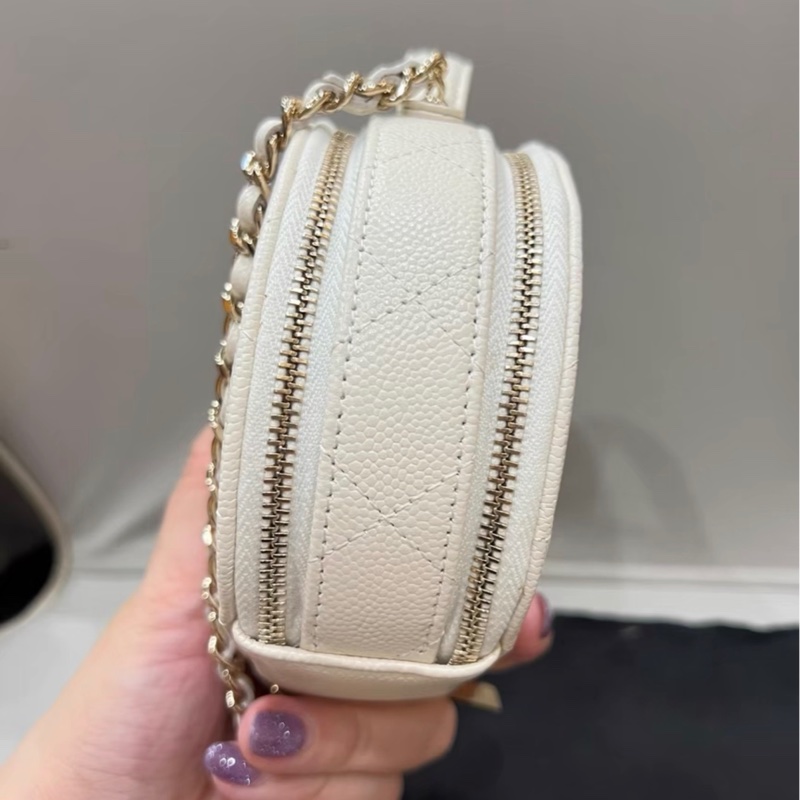 【全新 ✨ 全網最低價!】chanel 香奈兒22c 奶白 手提圓餅包 小盒子荔枝紋牛皮(下單前先詢問庫存❗️)-5