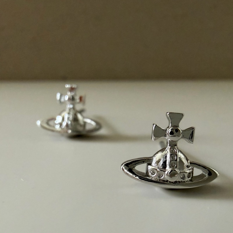 Vivienne Westwood🪐基本款 經典土星 日常耳環Lorelei (銀色)-4