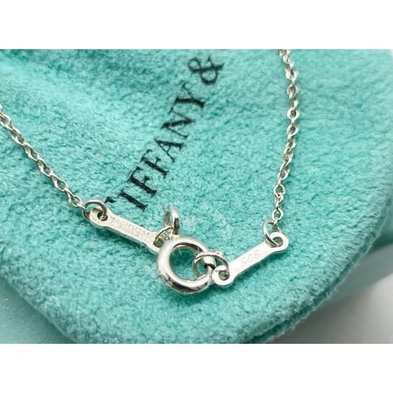 ~~趴趴小舖~~極新正品Tiffany &Co Carved Full Puff Heart項鍊2602231707-4