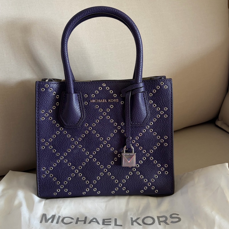 Michael Kors (MK) MK Mercer 圓形鉚釘菱格紋兩用小方包 (深紫色/銀鉚釘)附背帶-5