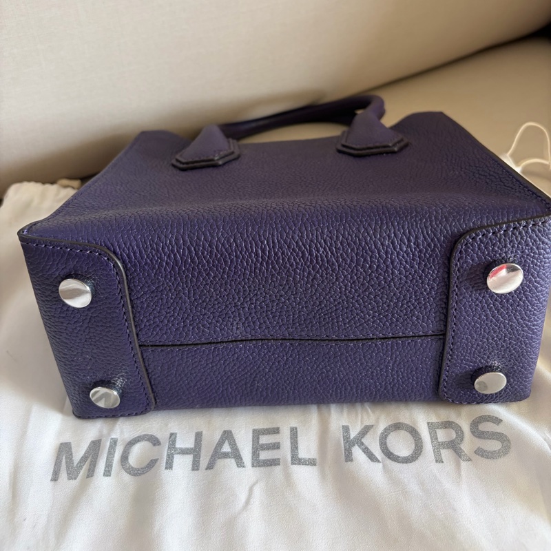 Michael Kors (MK) MK Mercer 圓形鉚釘菱格紋兩用小方包 (深紫色/銀鉚釘)附背帶-10
