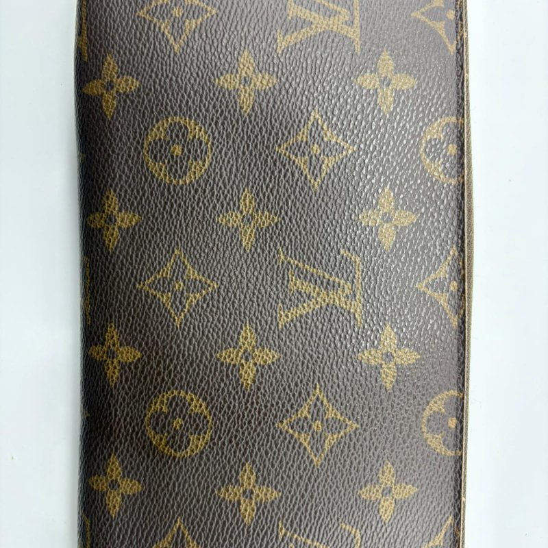 路易威登 長拉鍊皮夾-4