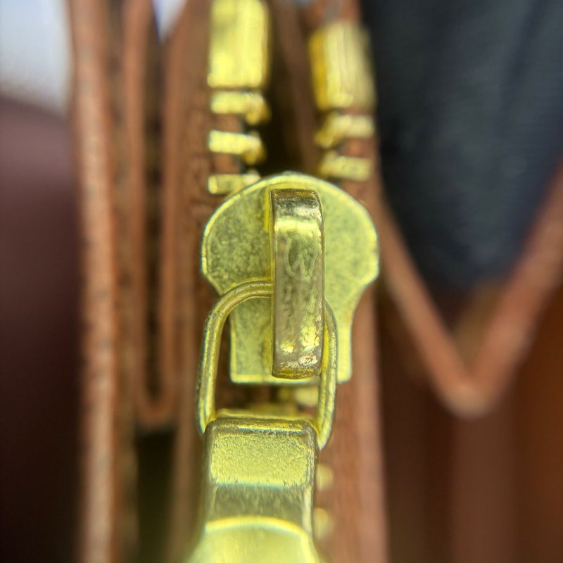 路易威登 長拉鍊皮夾-22