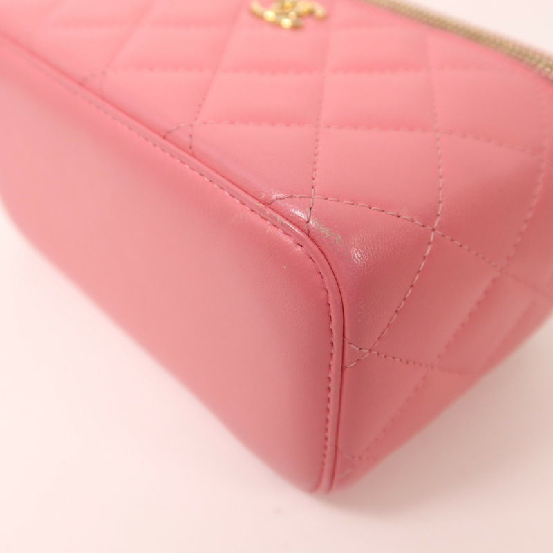 CHANEL 羊皮皮革Vanity Case金扣鏈帶肩背袋-9