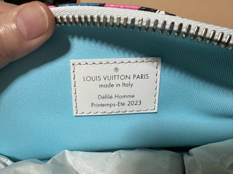 Louis Vuitton限量腰包-2