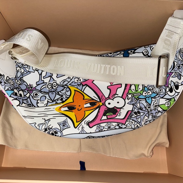 Louis Vuitton限量腰包-6