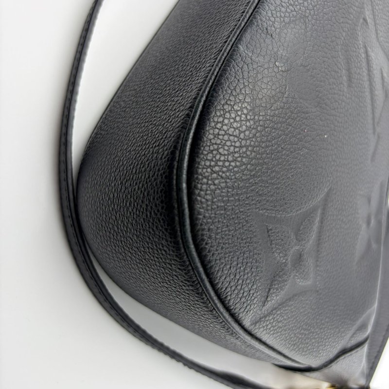 路易威登 腋下包-14