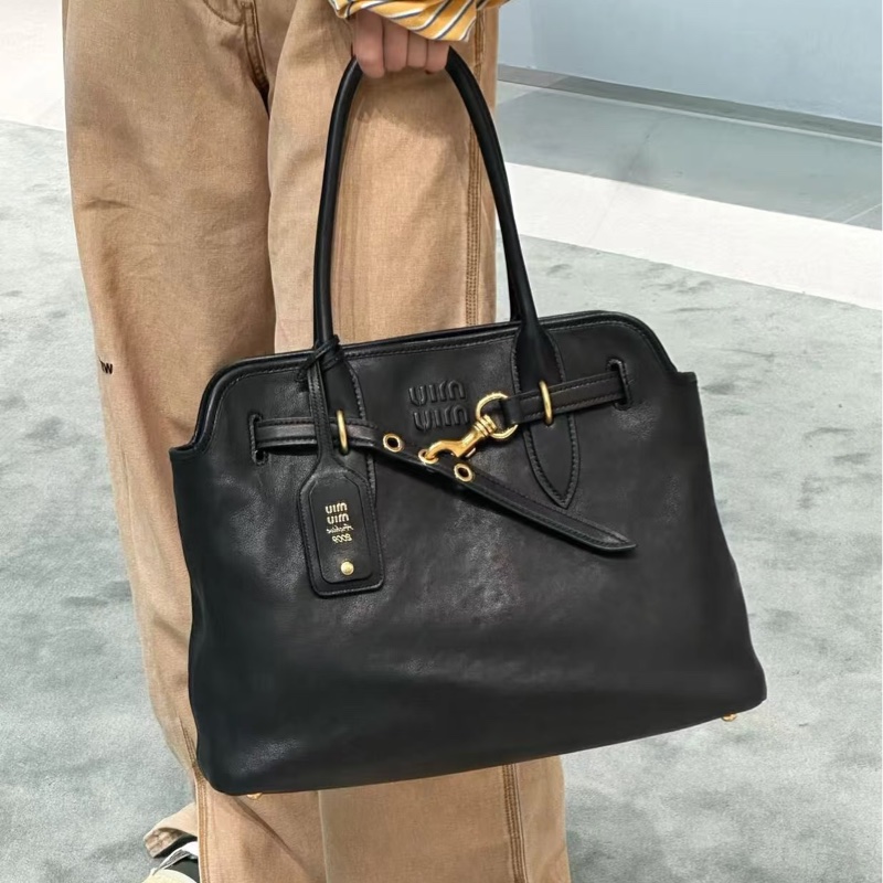 明星同款😎99新🆕MiuMiu繆繆Aventure黑色金扣羊皮大號托特包手提包👜-0