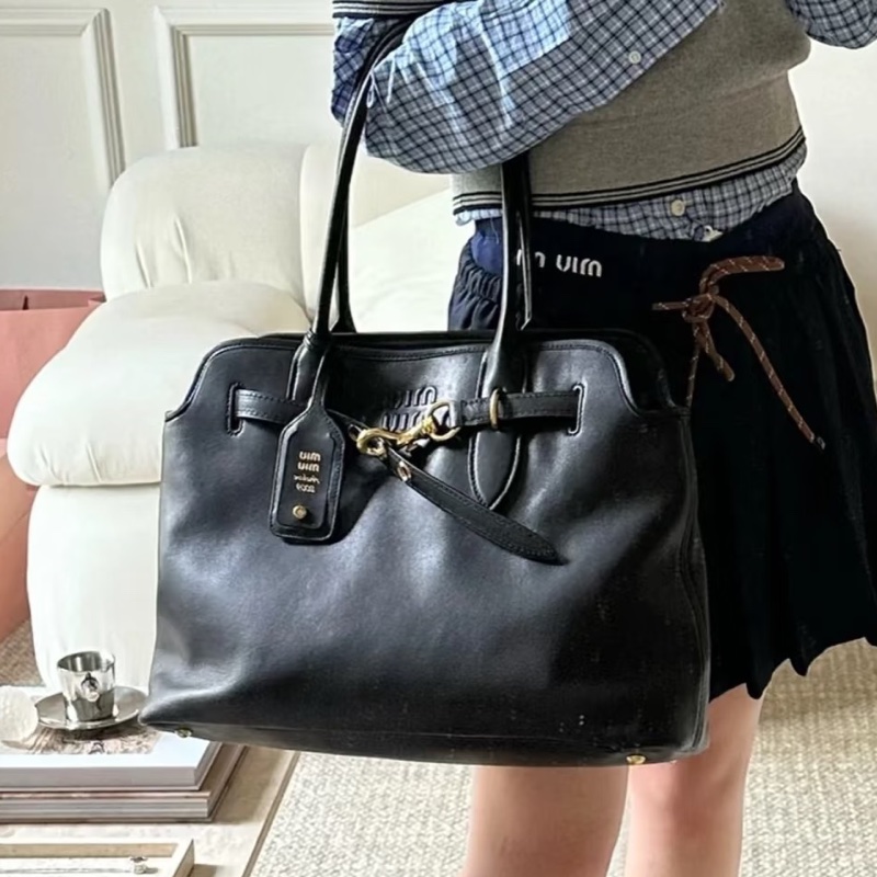 明星同款😎99新🆕MiuMiu繆繆Aventure黑色金扣羊皮大號托特包手提包👜-6