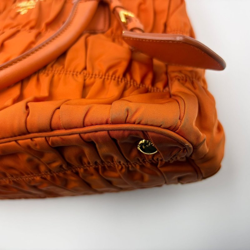 Prada 皺褶尼龍托特包-11