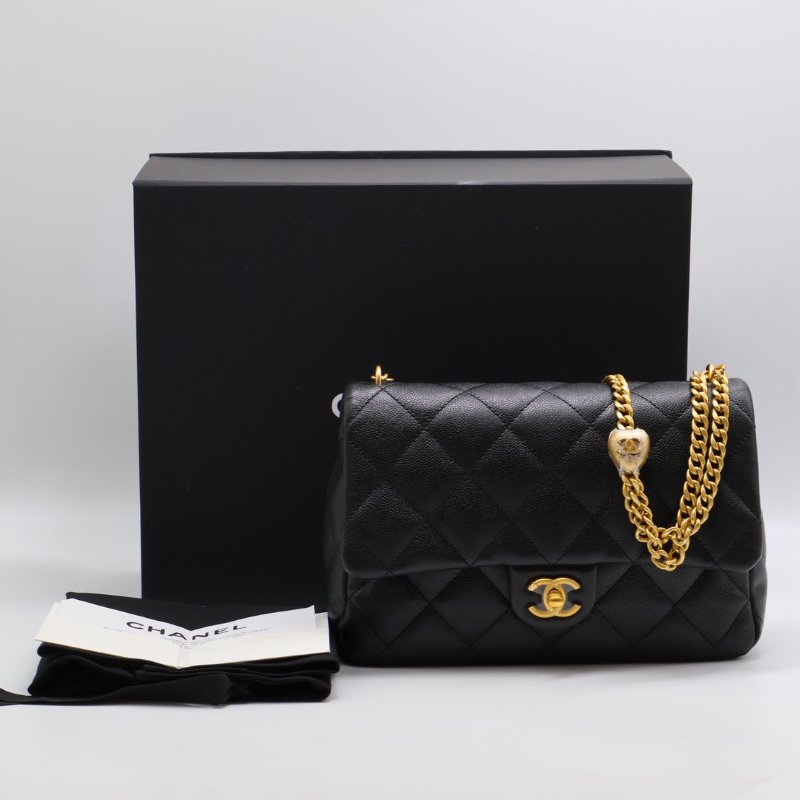 CHANEL 愛心調節釦口蓋包 24 - 黑金-15